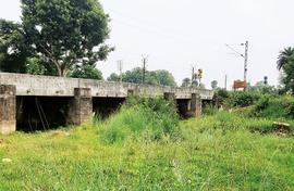 Bridges, rail lines where small rivers once flowed