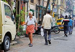 Barefoot historian says good bye to Kolkata’s streets 