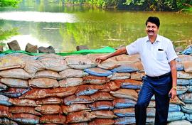 Zilla man, students revive check dams